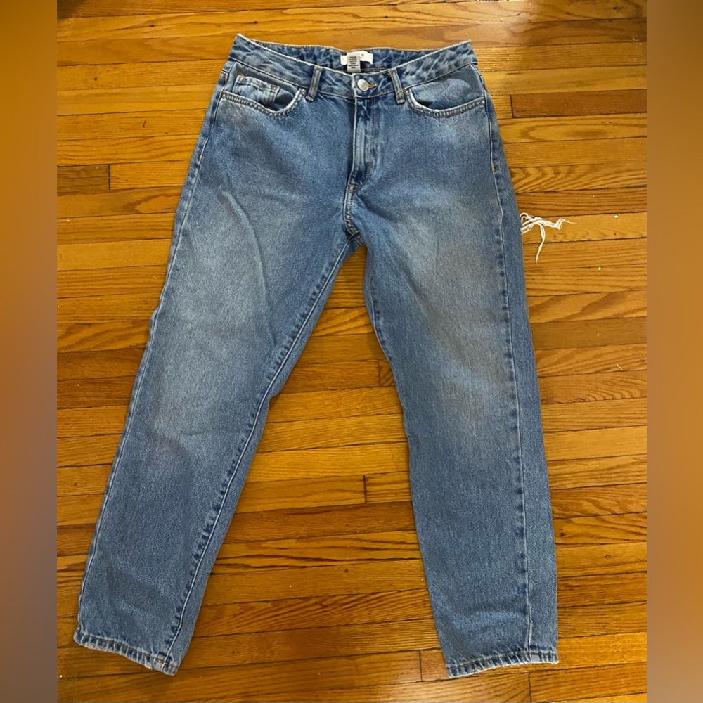 F21 mid rise tapered leg jeans